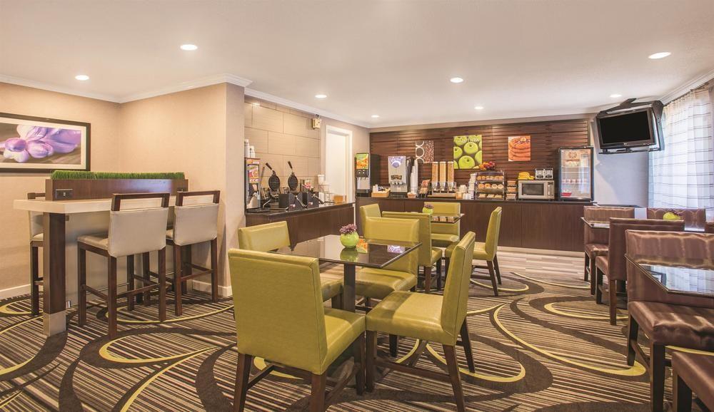 Hotel La Quinta By Wyndham Hartford Bradley Airport Windsor Locks Exteriér fotografie
