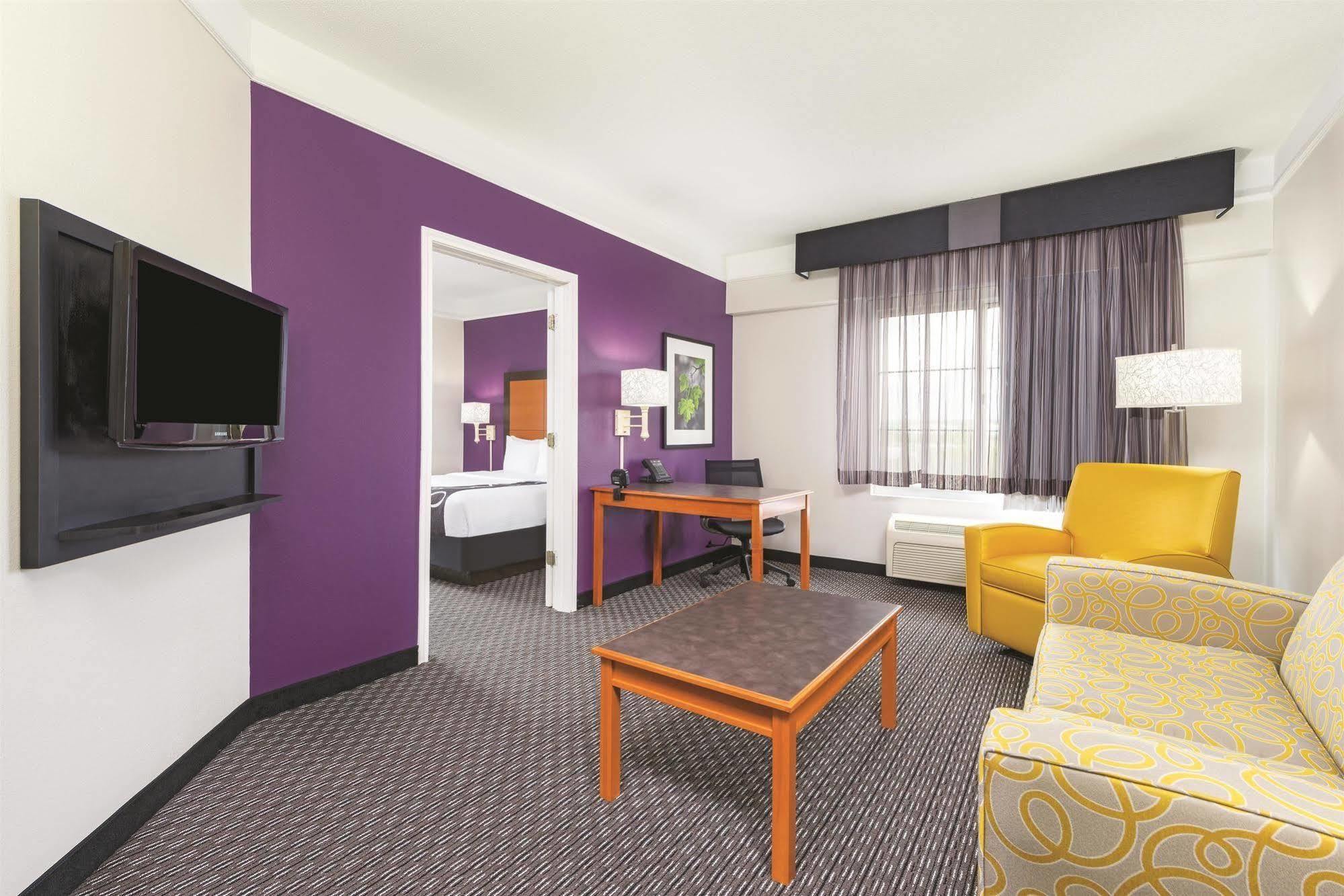 Hotel La Quinta By Wyndham Hartford Bradley Airport Windsor Locks Exteriér fotografie